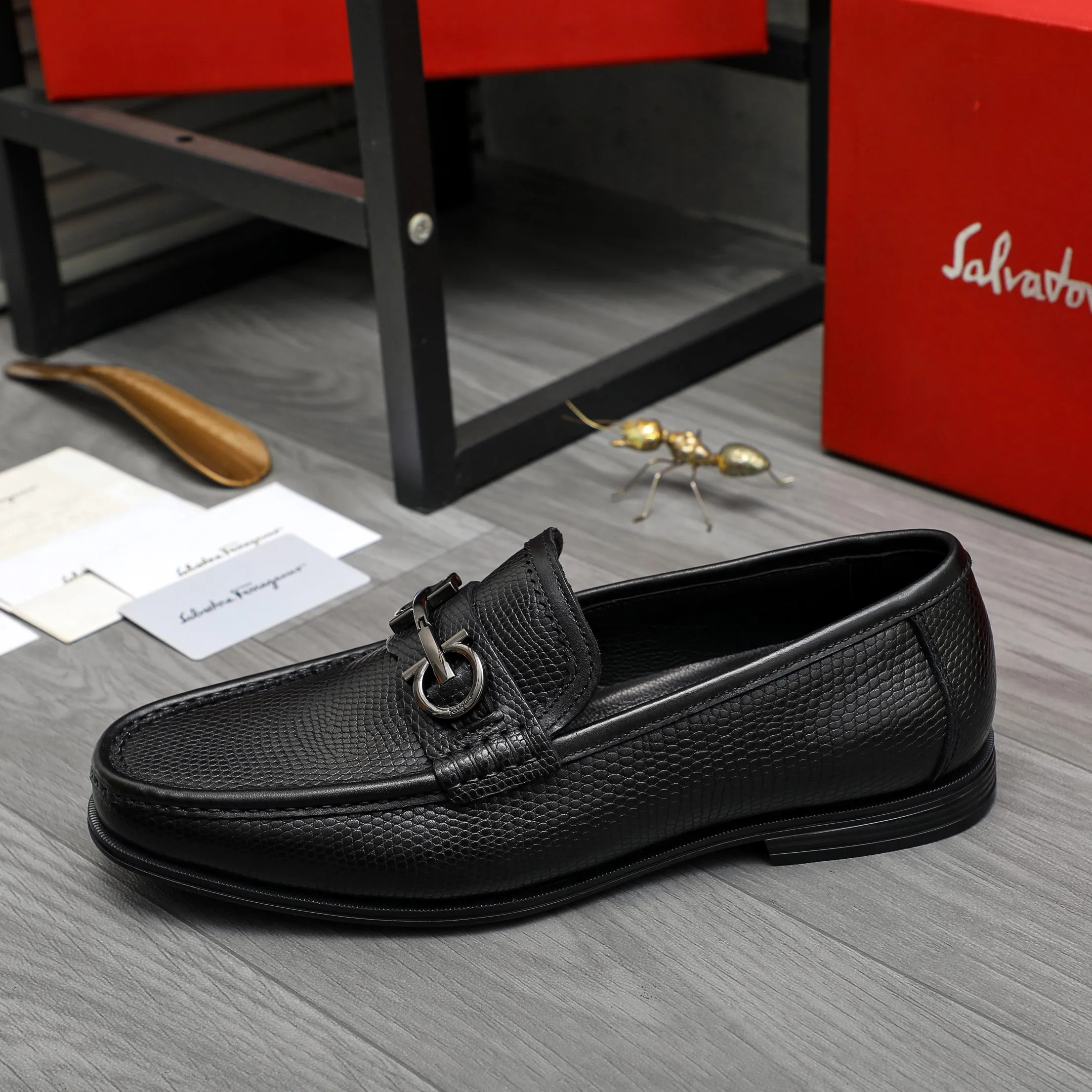 Men's shoes 💰p442 Product trademark: Ferragamo " Ferragamo ] Business slip-on leather shoes Regular size: 38-46 (45.46 custom-made, non-returnable) Product materials: Selected grained cowhide upper, cowhide lining, rubber outsole